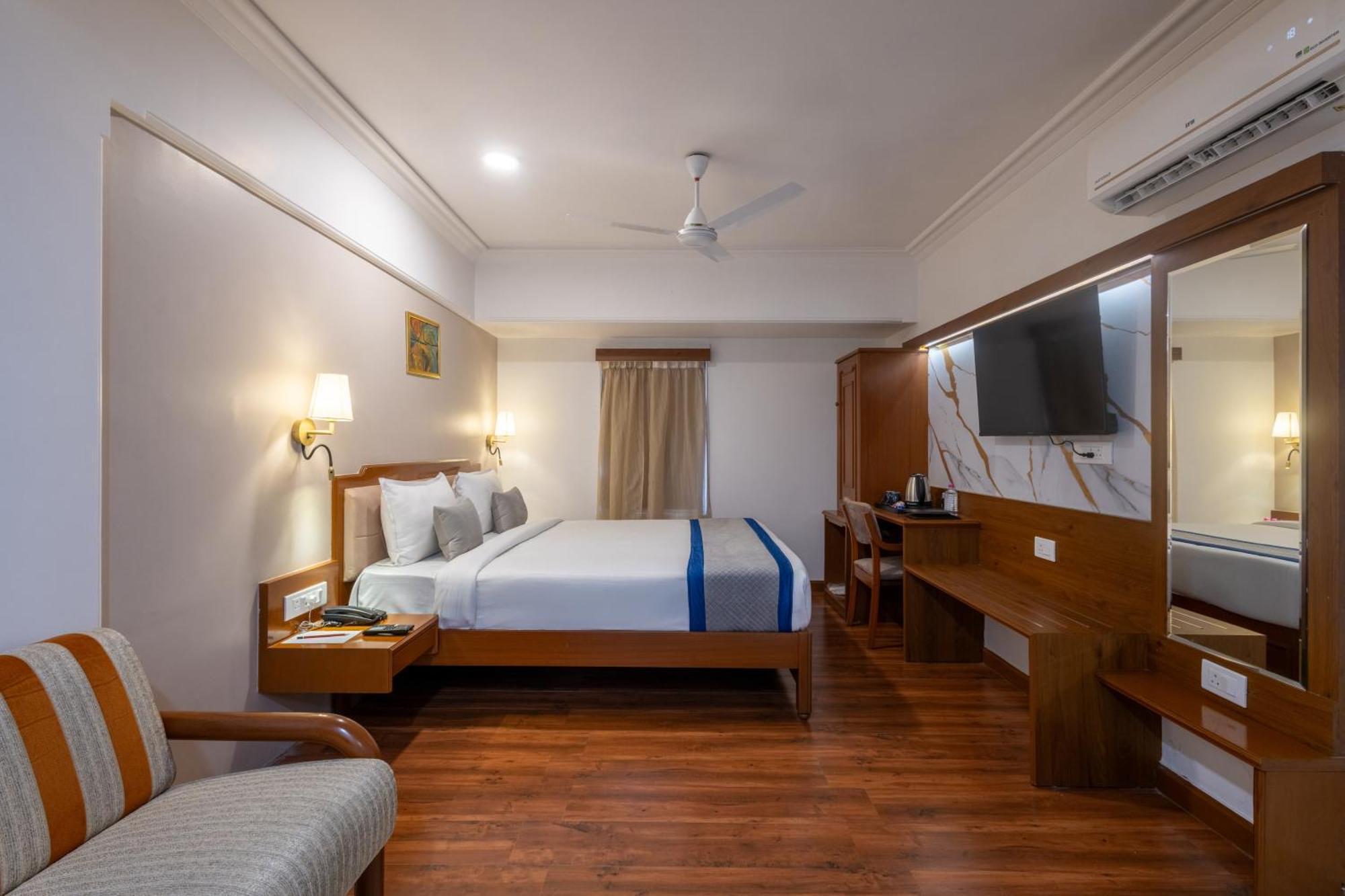 Alba Premier, Vadodara Exterior foto